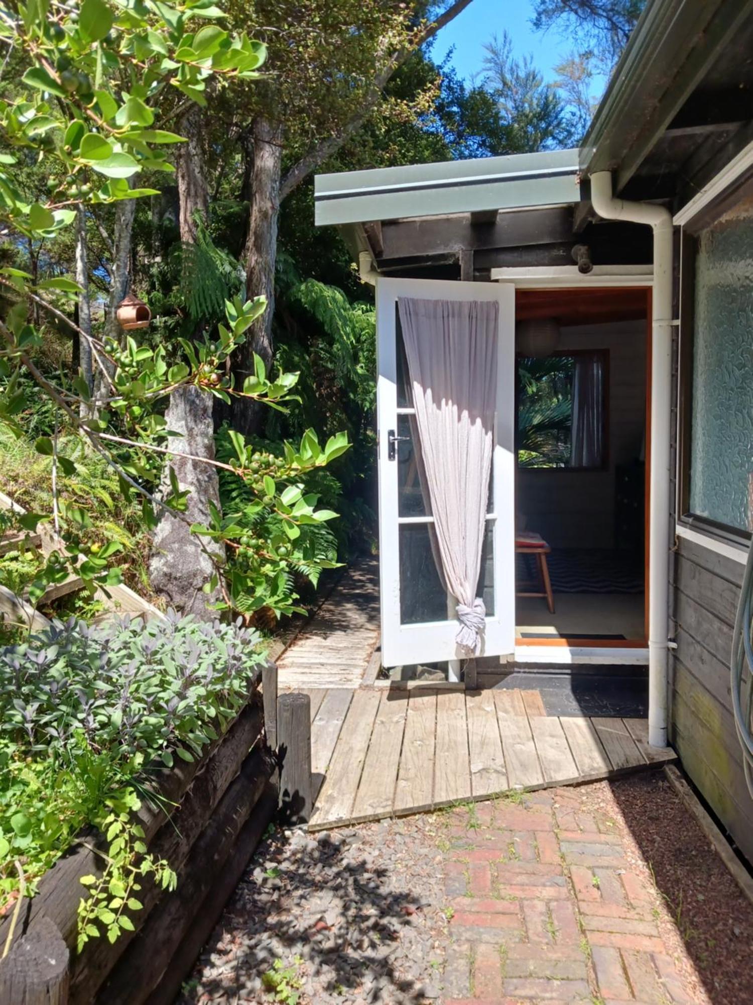 Bed and Breakfast The Annex Whitianga Exterior foto